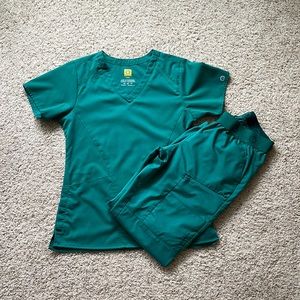 SOLD OUT - Wonderwink PRO Scrub Top - Hunter Green